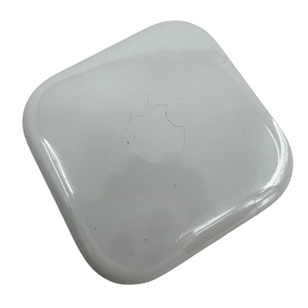 Genuine Apple EarPods with 3.5mm Headphone Plug Wired Earbuds with Case White
